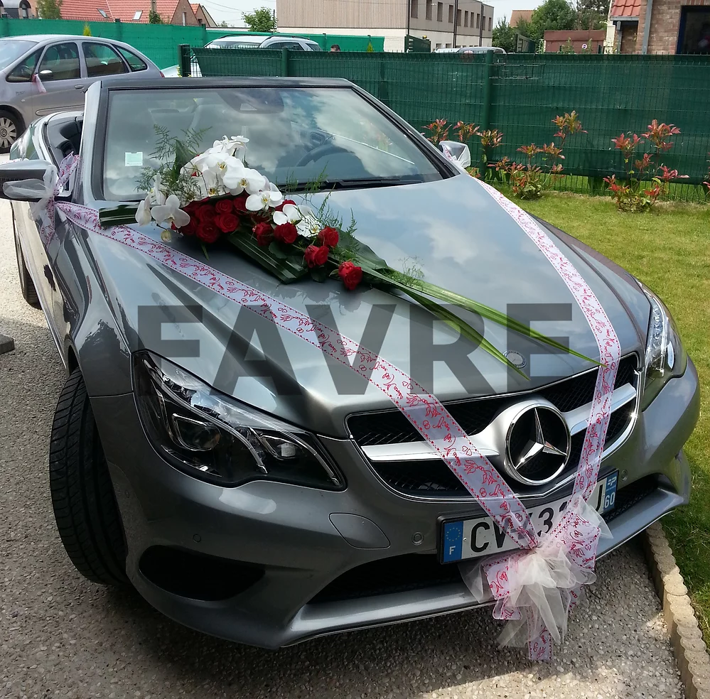 décor bouquet fleurs voiture 3